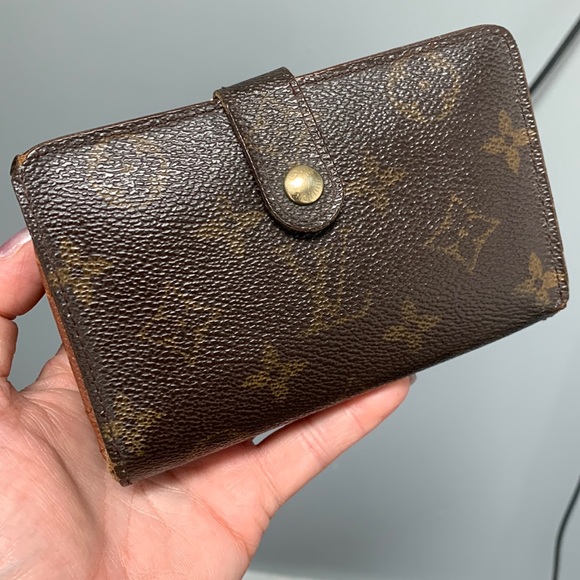 1998 authentic Louis Vuitton kisslock wallet French Purse - Picture 1 of 17